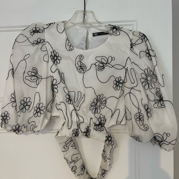 Shirt by Zara - Picture 1 of 3